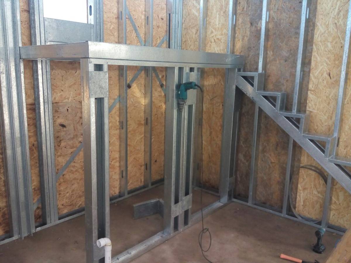 NEW YORK BUILDER STEEL FRAME, S.L - Huelva - Instalación de suelos de madera