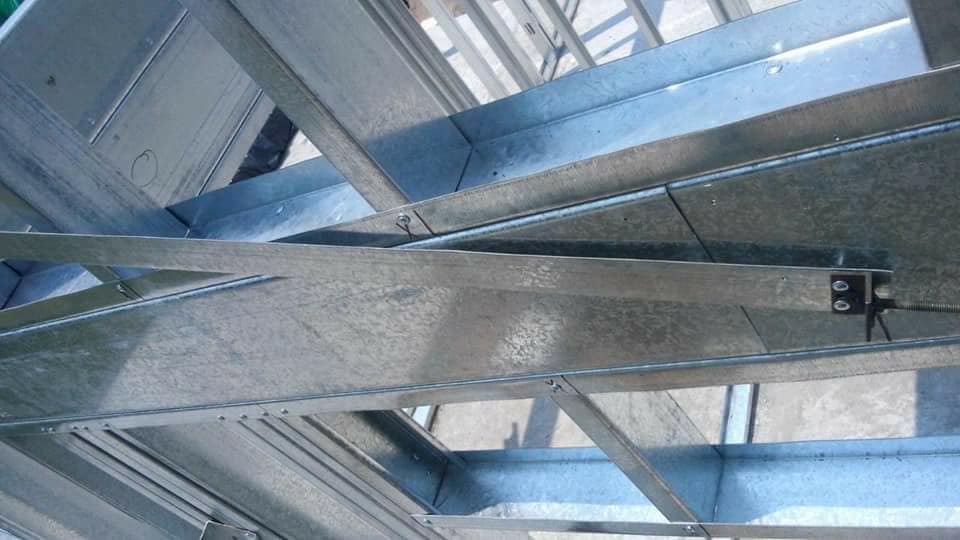 NEW YORK BUILDER STEEL FRAME, S.L - Huelva - Remodelación de tienda