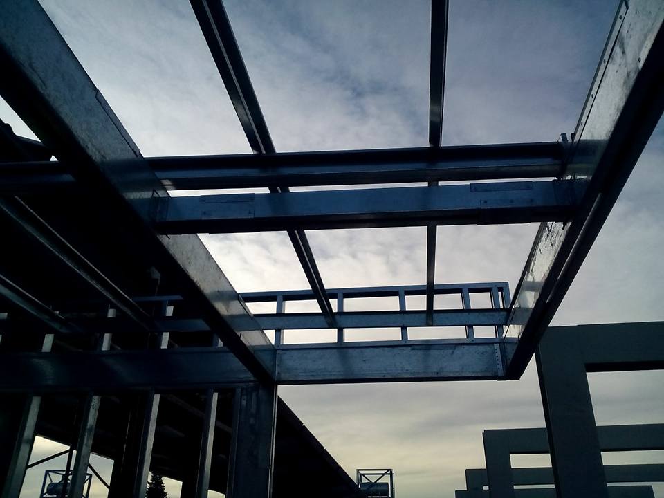 NEW YORK BUILDER STEEL FRAME, S.L - Huelva - Pintar puertas
