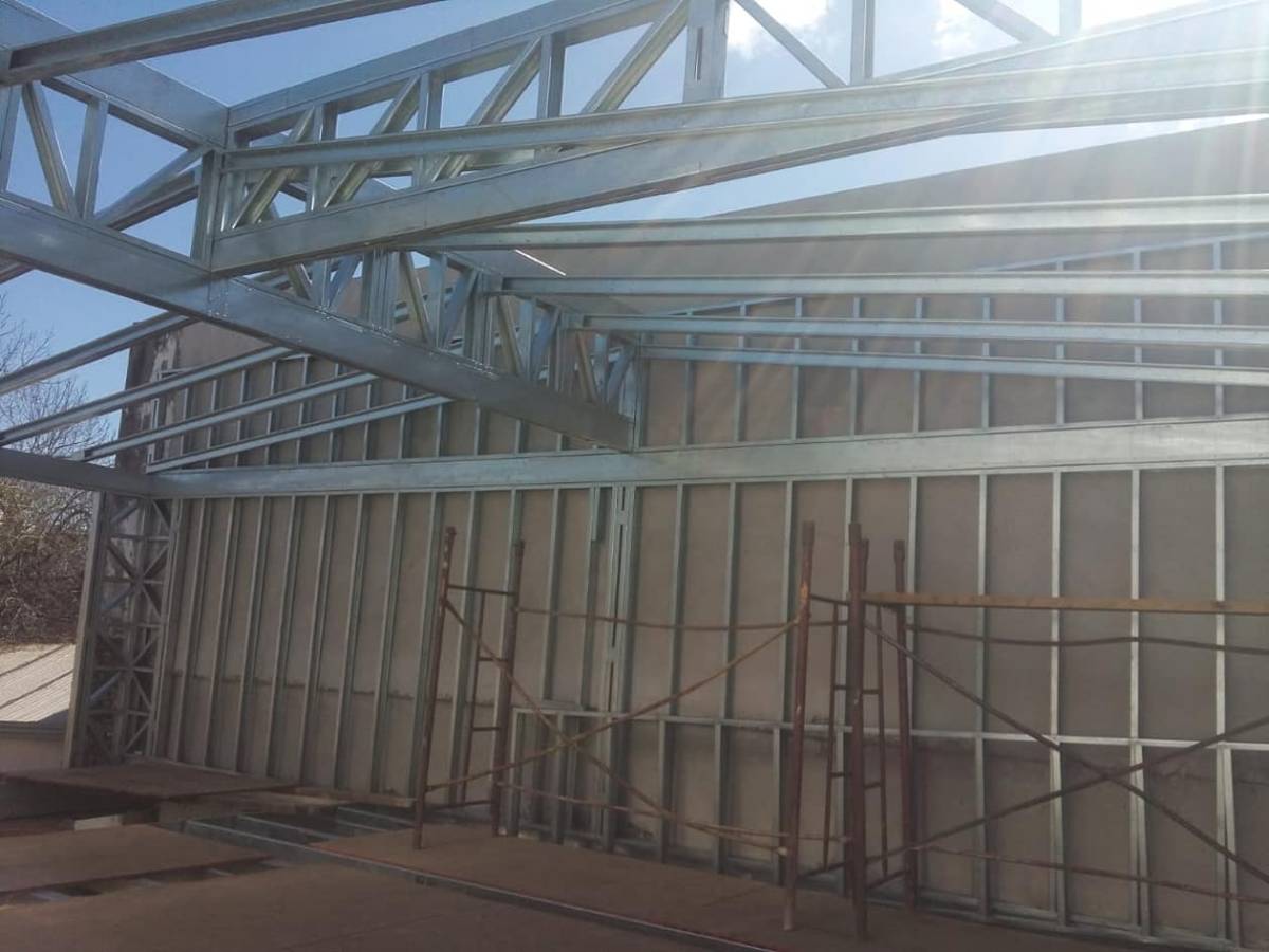 NEW YORK BUILDER STEEL FRAME, S.L - Huelva - Montaje de equipamientos o muebles de exteriores
