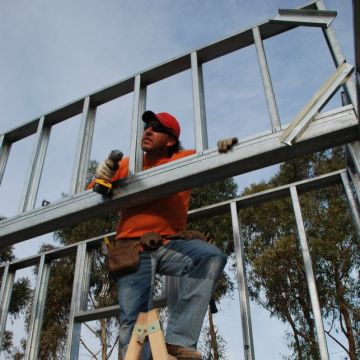 NEW YORK BUILDER STEEL FRAME, S.L - Huelva - Instalación de deck