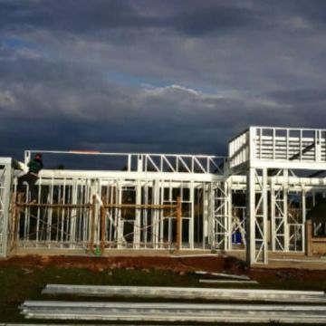 NEW YORK BUILDER STEEL FRAME, S.L - Huelva - Reparación de barandillas