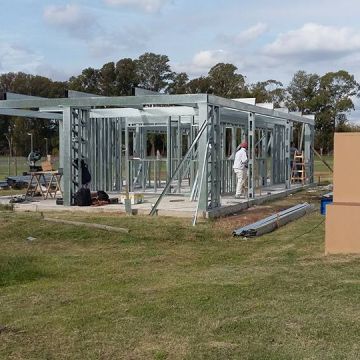 NEW YORK BUILDER STEEL FRAME, S.L - Huelva - Instalación de cubiertas para patios