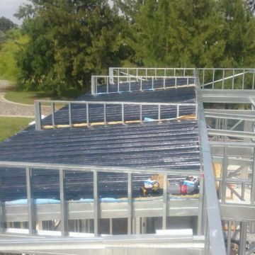 NEW YORK BUILDER STEEL FRAME, S.L - Huelva - Paredes, marcos y escaleras
