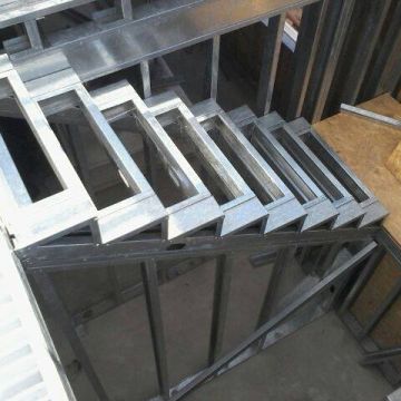NEW YORK BUILDER STEEL FRAME, S.L - Huelva - Manitas