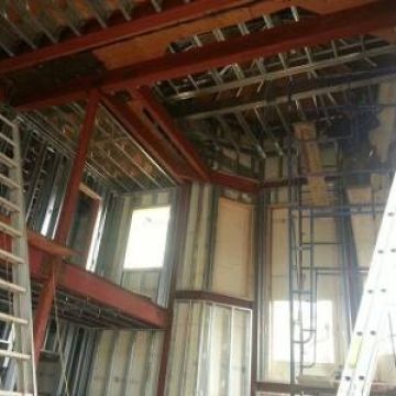 NEW YORK BUILDER STEEL FRAME, S.L - Huelva - Instalación de suelos de madera