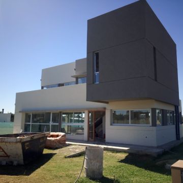 NEW YORK BUILDER STEEL FRAME, S.L - Huelva - Mantenimiento o reparación de fontanería exterior