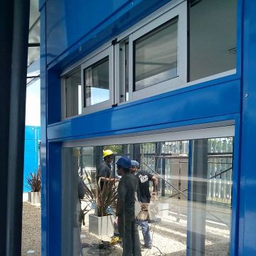 NEW YORK BUILDER STEEL FRAME, S.L - Huelva - Ventanales comerciales tintados