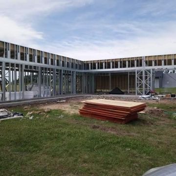 NEW YORK BUILDER STEEL FRAME, S.L - Huelva - Instalación de cubiertas para patios