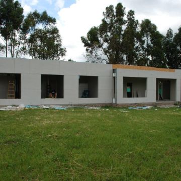 NEW YORK BUILDER STEEL FRAME, S.L - Huelva - Instalación de Zocálos
