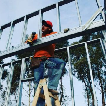 NEW YORK BUILDER STEEL FRAME, S.L - Huelva - Instalación de suelos de hormigón