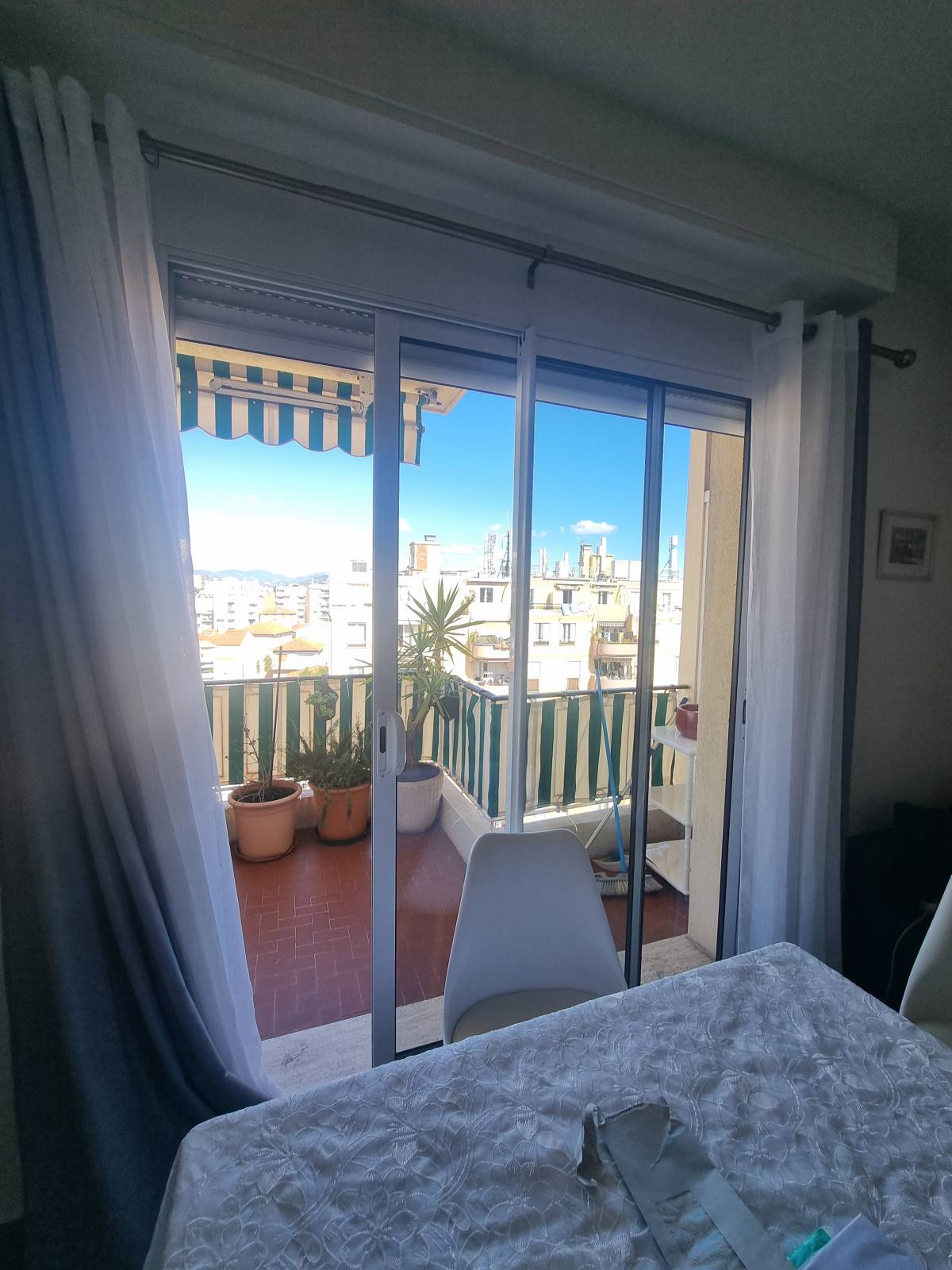 Adel - Barcelona - Limpieza comercial