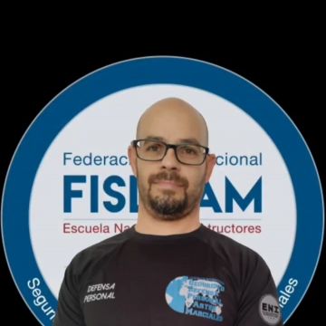 César Cañizal 2KWOLF DEFENSA PERSONAL - Fuenlabrada - Defensa personal