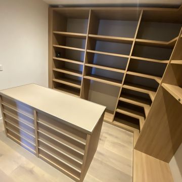 Gosselain artisan - Melilla - Reparação ou Substituição de Pavimento Vinílico ou Linóleo