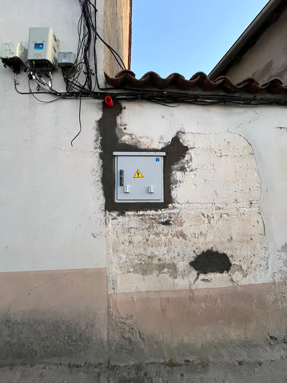 Amelectric - Alfafar - Instalación de cajas de fusibles