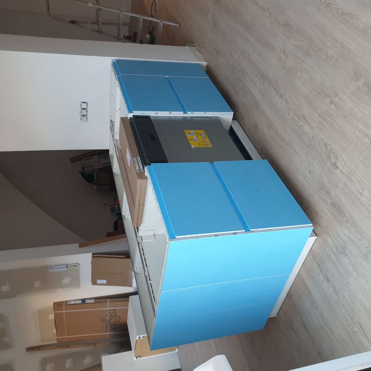 Iulian stoiculescu - Valencia - TV Mounting
