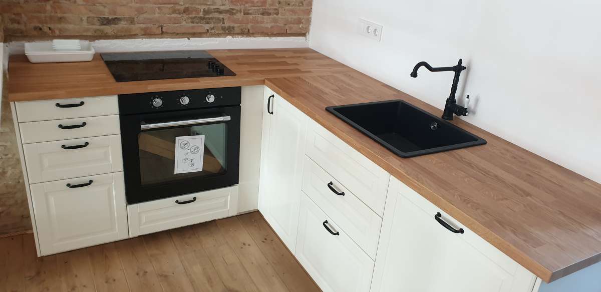 Iulian stoiculescu - Valencia - Countertop Installation