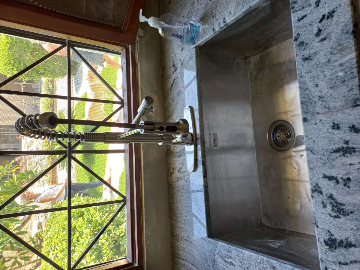 Isidro medina servicio - - Plumbing