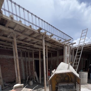Bonobo Interiores - Veracruz - Colocación de rocas