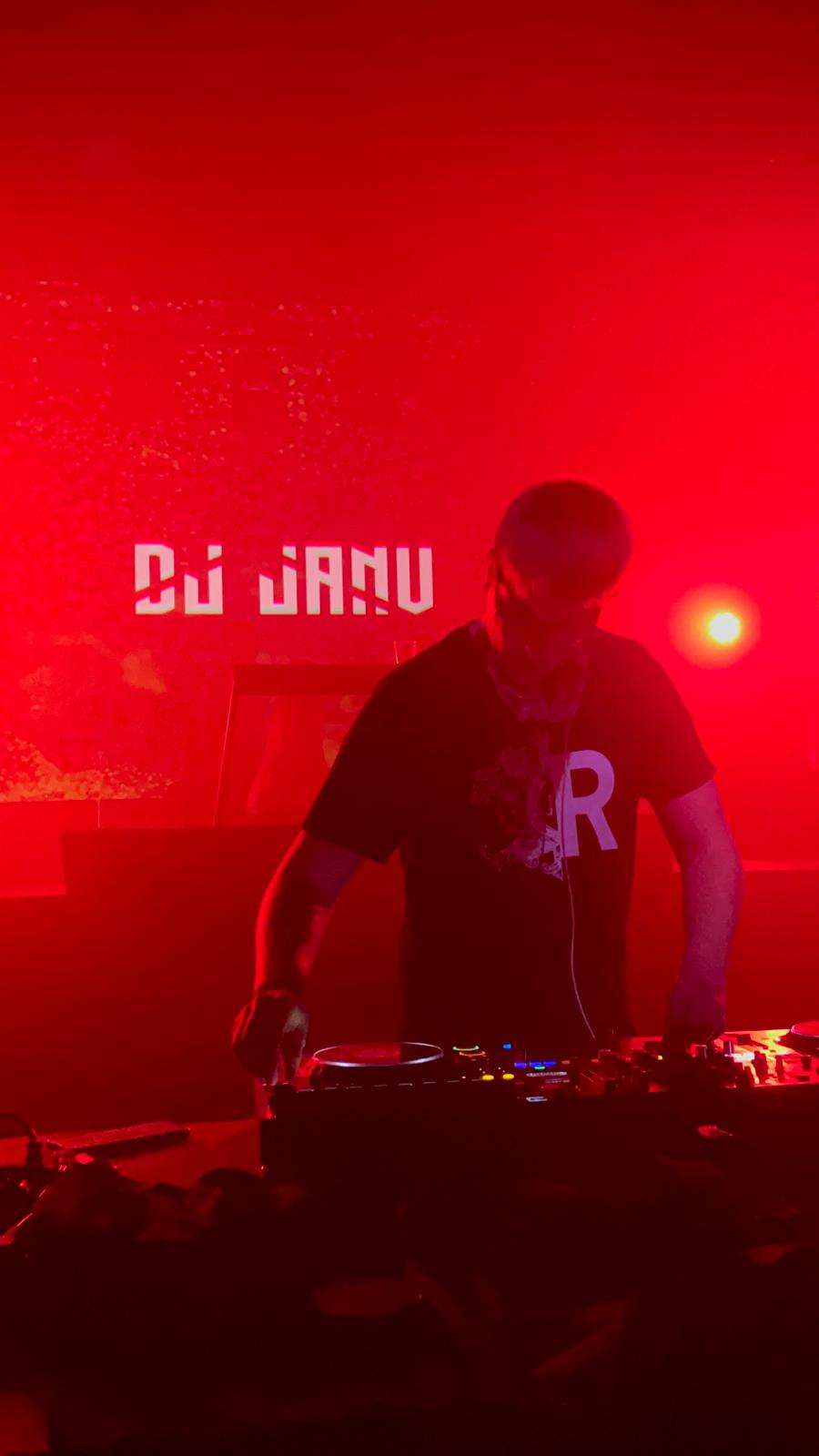 Janu - Madrid - DJ para eventos
