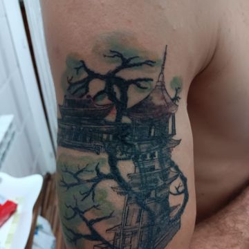 Doralatatuadora - San Martín del Rey Aurelio - Piercing Studios