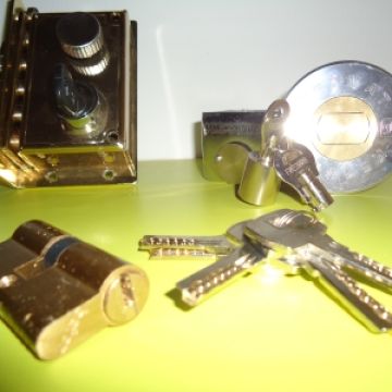 BRICOHOGAR PLASENCIA - Plasencia - Reparação ou Manutenção de Canalização Exterior