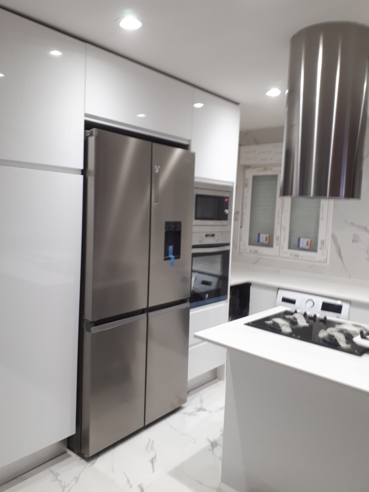 NELAMONS CONSTRUCCIONES, REFORMAS Y PROYECTOS INMOBILIARIOS SLU - Madrid - Instalación o reemplazo de tejados