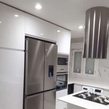 NELAMONS CONSTRUCCIONES, REFORMAS Y PROYECTOS INMOBILIARIOS SLU - Madrid - Instalación o reemplazo de tejados