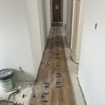 Yurii - Madrid - Stone or Tile Flooring Installation