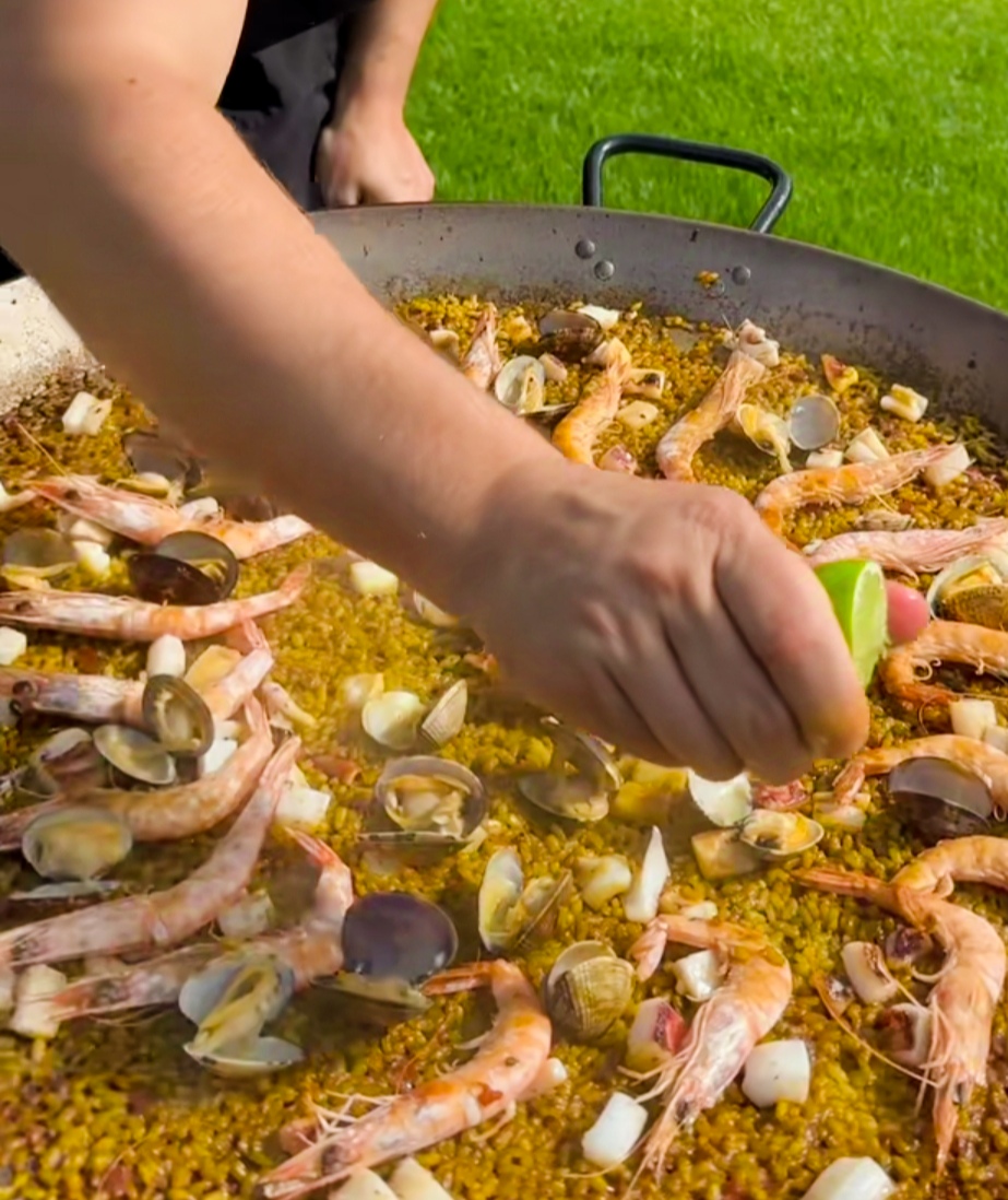 B&K Paellas y Arroces Únicos - Dénia - Poda y mantenimiento de árboles