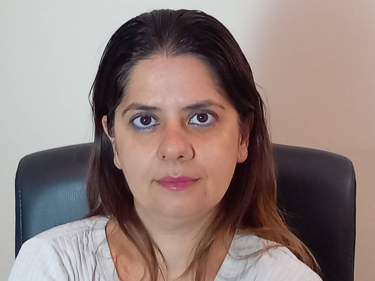 Laura - Peñarroya-Pueblonuevo - Tarot Card Reader Entertainment