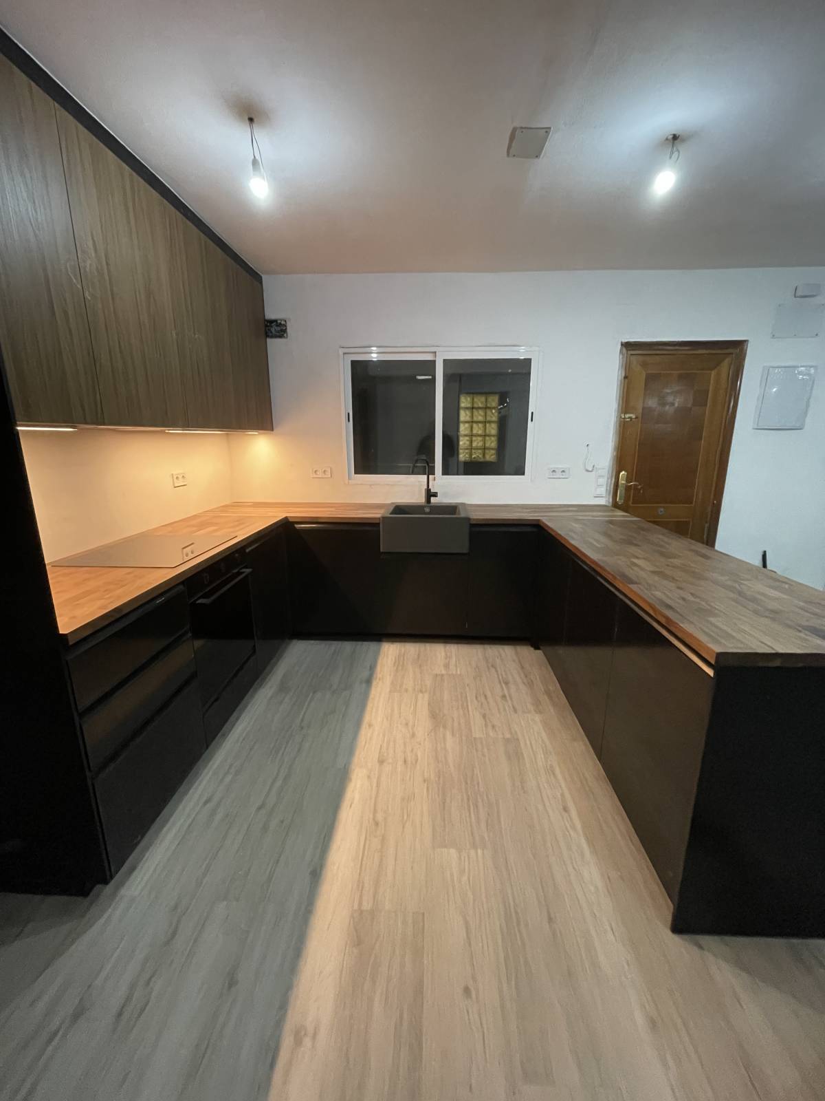 ATEL - Valencia - Montaje de cunas