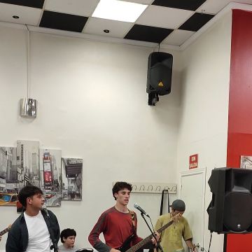 SE PRO AUDIO - La Palma del Condado - Karaoke Machine Rental