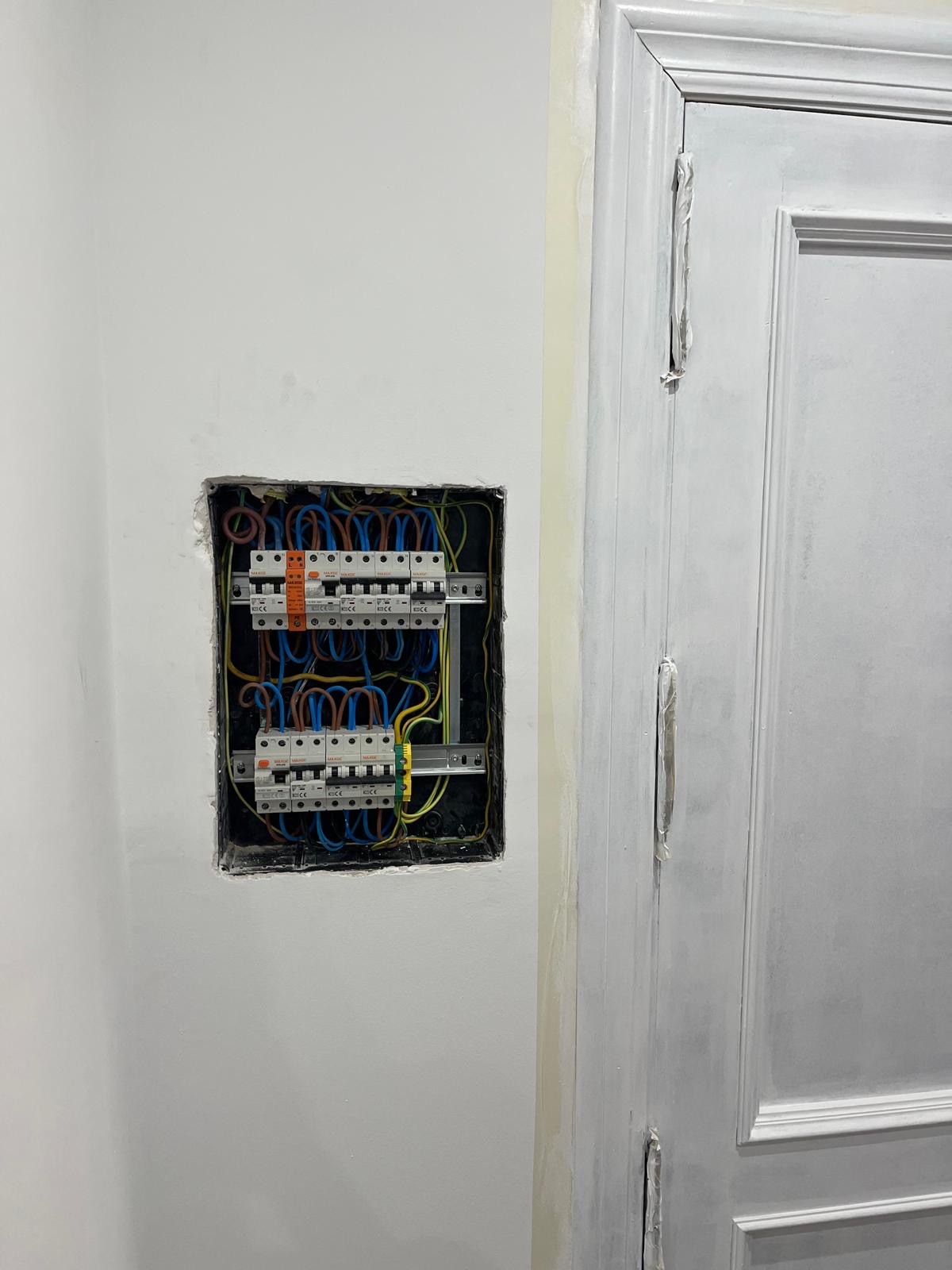 PCM Energy. Electricidad y sistemas automatizados - Mengíbar - Instalación de ventiladores