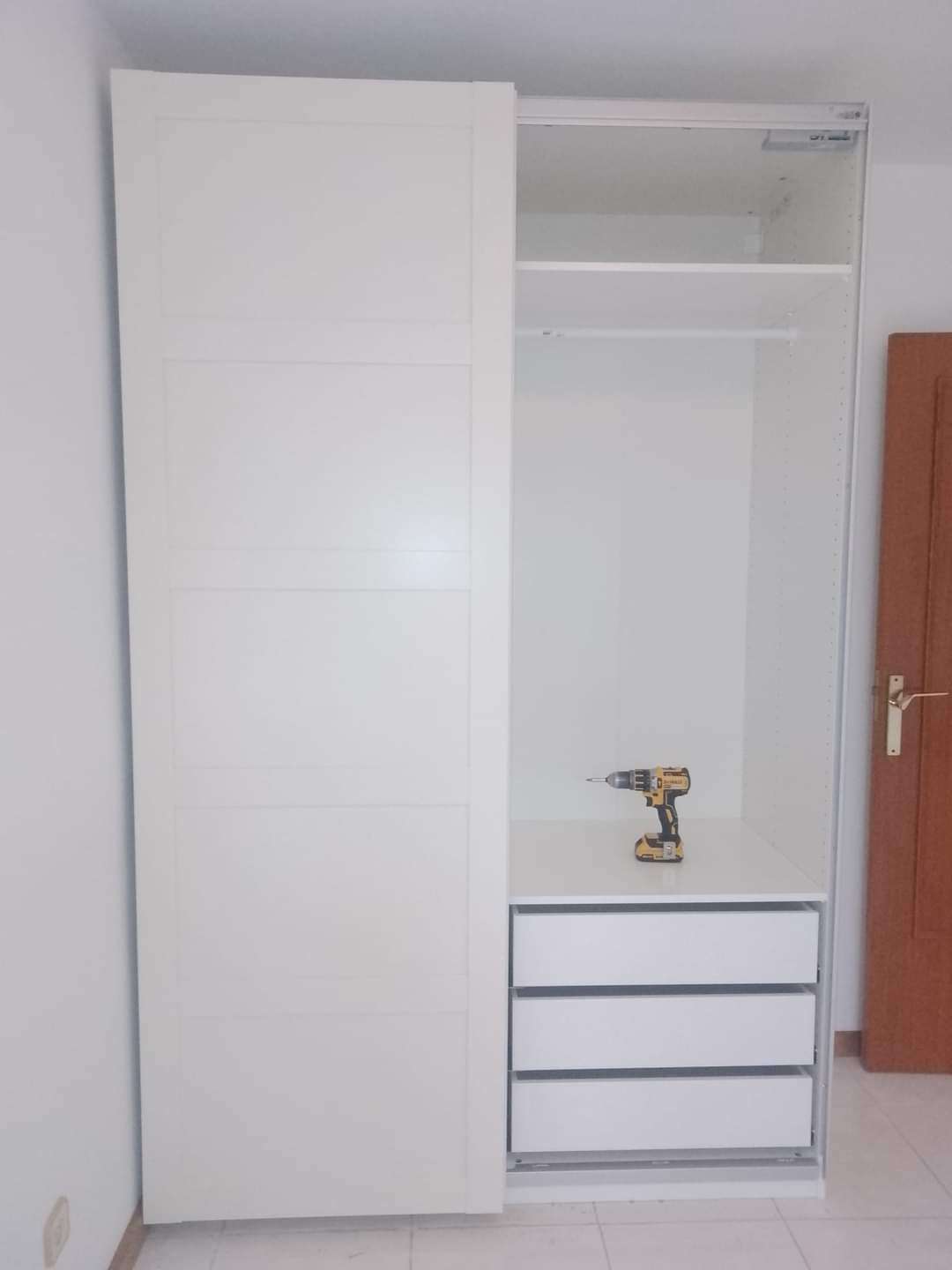 Jose Manuel herrera galvis - L'Hospitalet de Llobregat - Remodelación de armarios