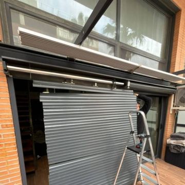 Reparación de persianas INSTAPER - Valencia - Window Blinds Installation or Replacement