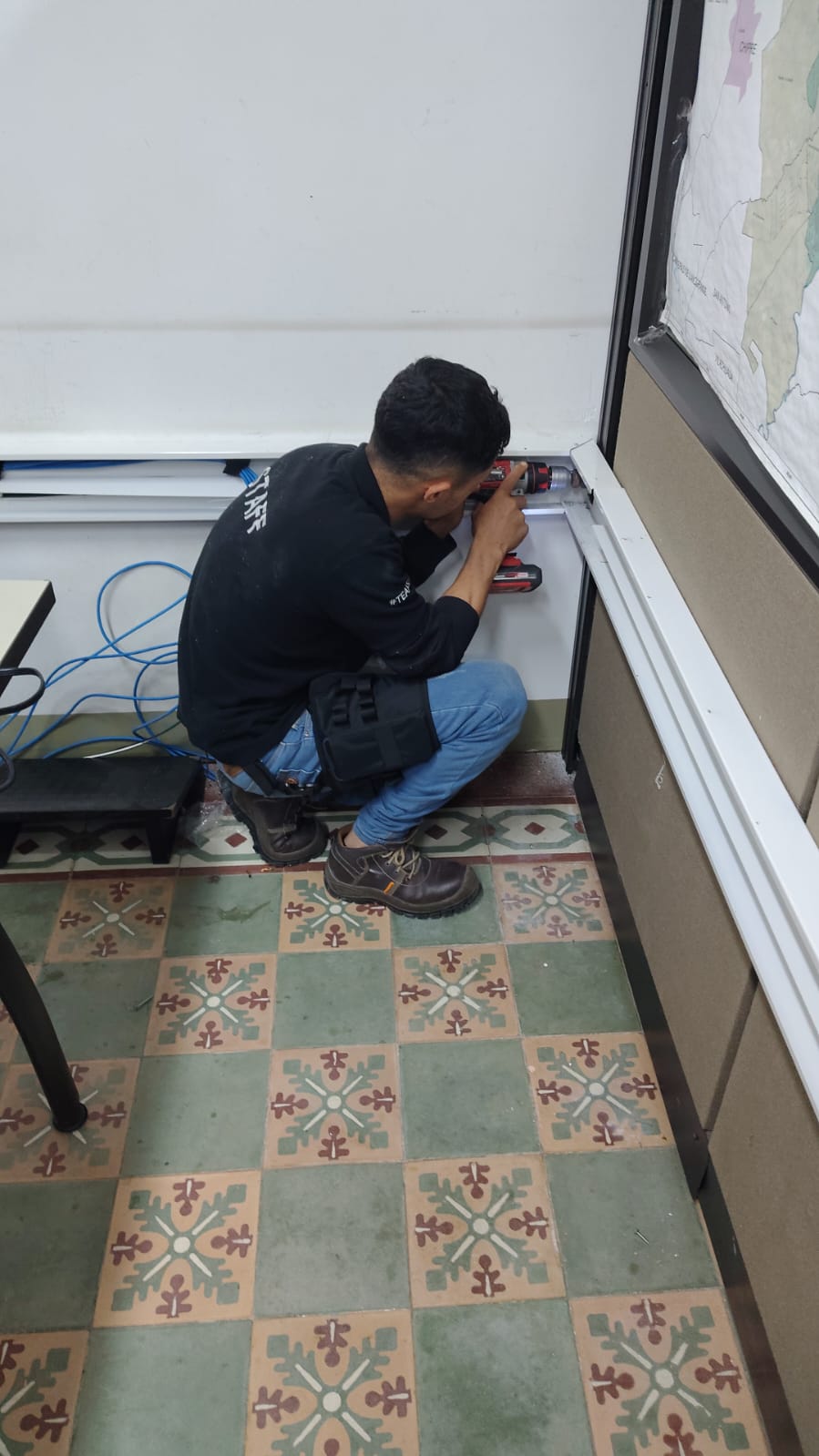 Electricos montoya - Arenas de San Pedro - Instalación y reparación de porteros automáticos