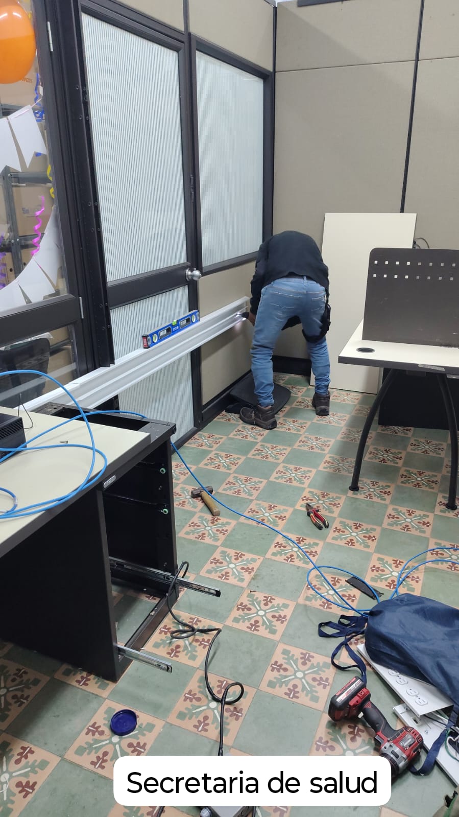 Electricos montoya - Arenas de San Pedro - Instalación de lámparas