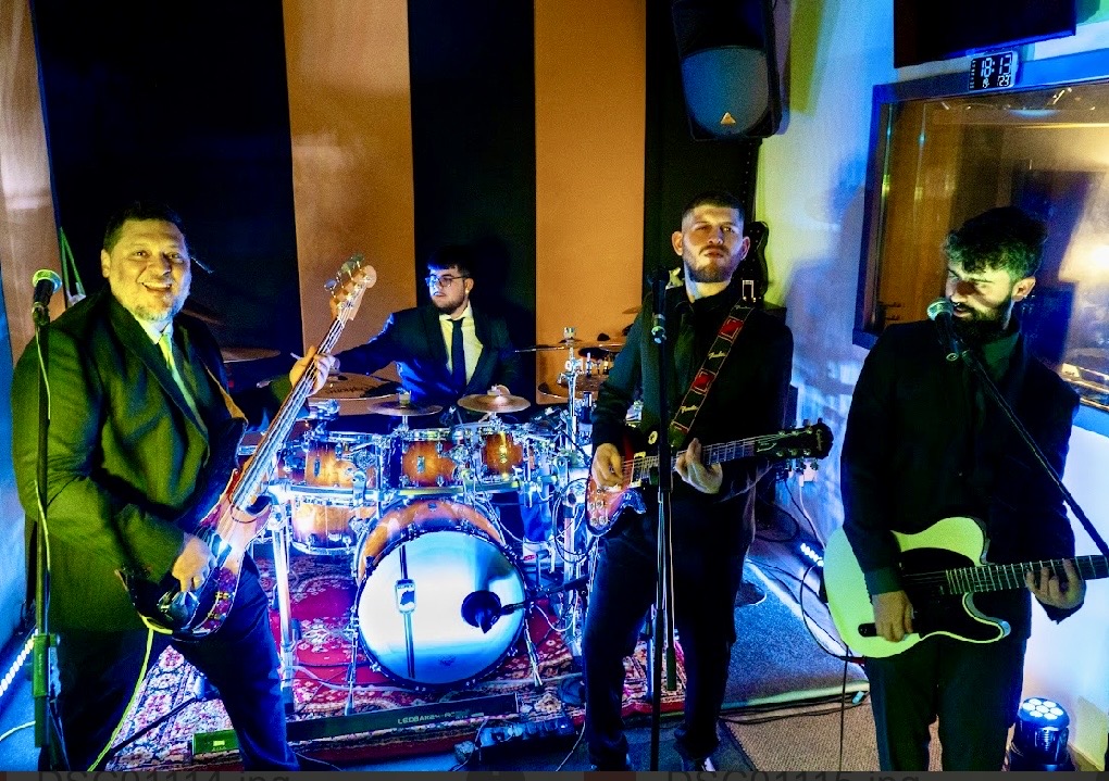 Bunker rock band - Cáceres - Entretenimiento con banda musical para bodas