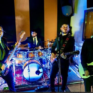 Bunker rock band - Cáceres - Entretenimiento con banda musical para bodas