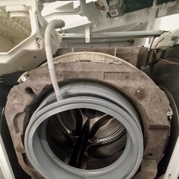 Steven Ventura - Barcelona - Reparación o mantenimiento de calentadores de agua