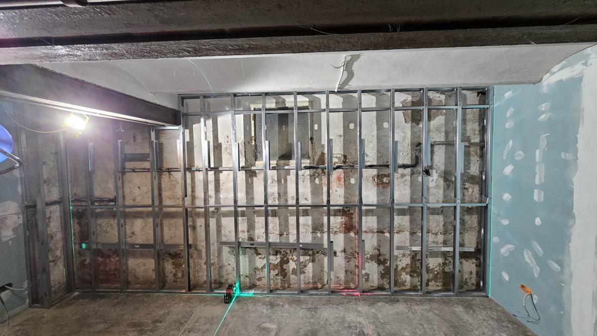 ReformasHR5 - Cerdanyola del Vallès - Stone or Tile Flooring Installation