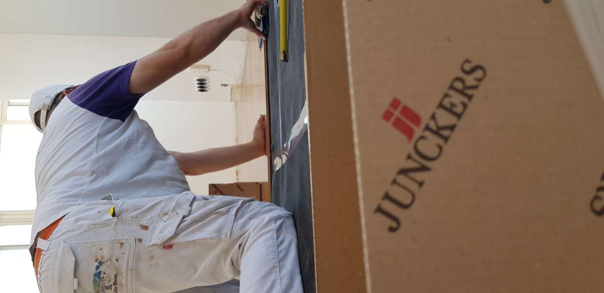 Tonosvip - Parla - Caulking
