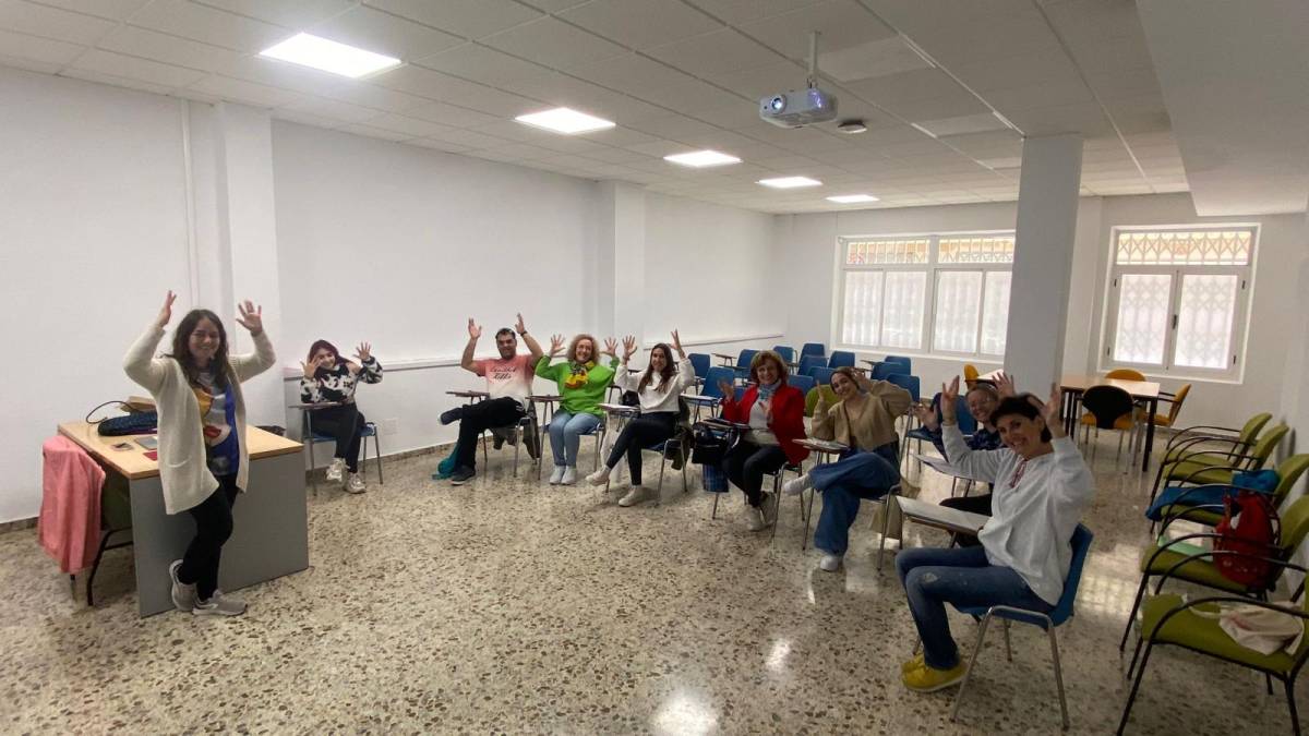 Signando manos - Chinchilla de Monte-Aragón - Clases de lenguaje de signos