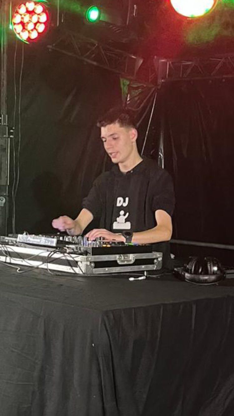 DJ OSTO - Donostia/San Sebastián - DJ para bodas