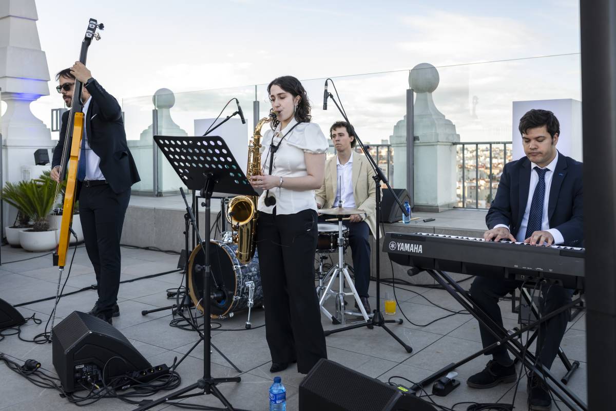 Torio Jazz - Alcobendas - Clases de harmónica