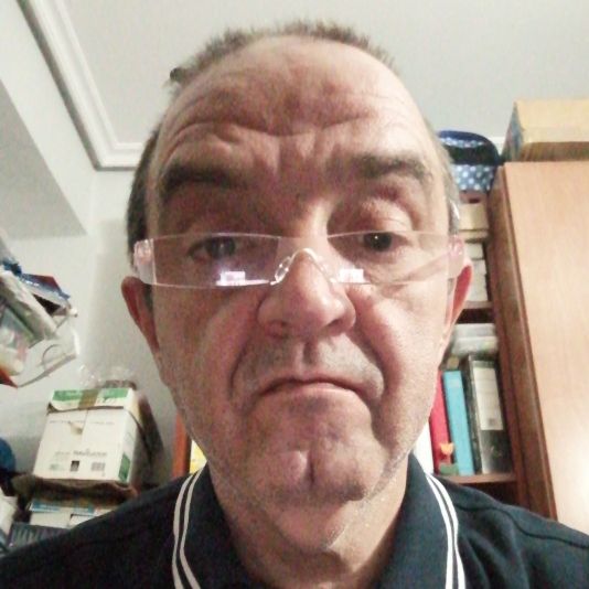 José Gregorio - Electricista y Manitas - Madrid - Instalação de Lâmpada