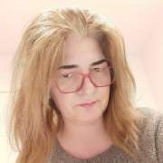 Veronica Craciun - Madrid - Window Blinds Cleaning