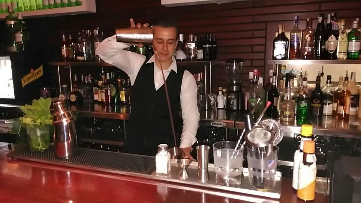 Carlos - Sabadell - Servicios de barman