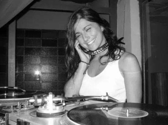 Jorgina Roca - Castelldefels - DJ para bodas